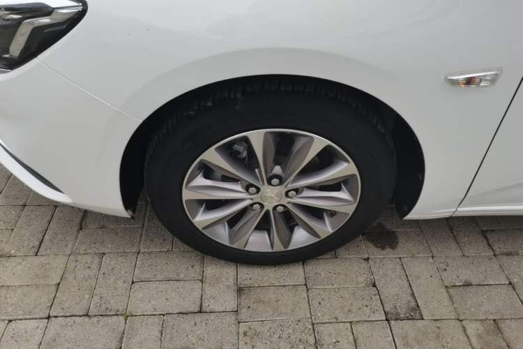 Used Chevrolet Monza 2021 320 Automatic Enjoyment Sunroof Edition Left Front Wheel Hub