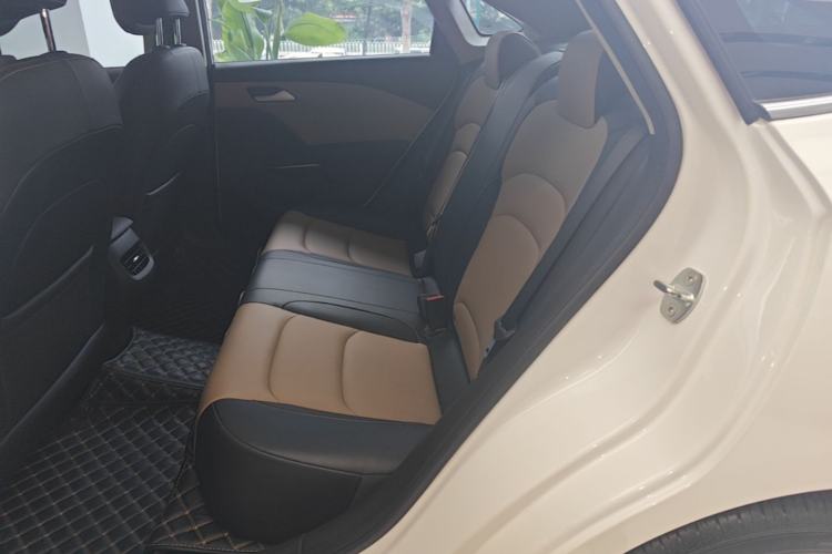 Used Chevrolet Monza 2021 320 Automatic Enjoyment Sunroof Edition Left Rear Seat