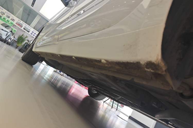 Used Chevrolet Monza 2021 320 Automatic Enjoyment Sunroof Edition Left Side Sill