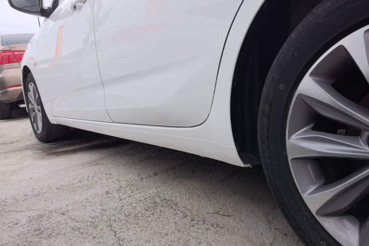 Used Chevrolet Monza 2021 320 Automatic Enjoyment Sunroof Edition Left Side Sill