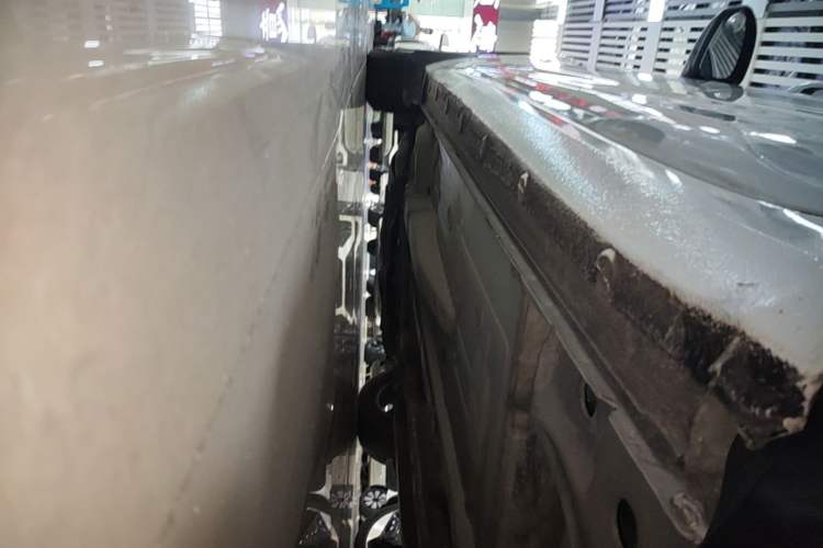 Used Chevrolet Monza 2021 320 Automatic Enjoyment Sunroof Edition Left Side Sill