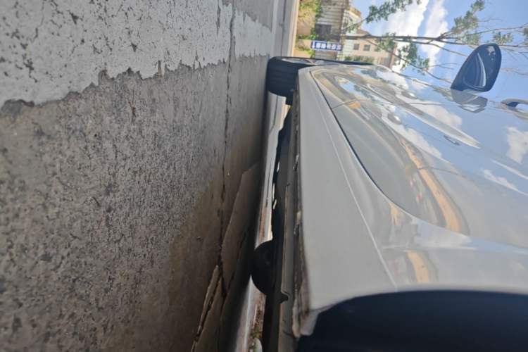 Used Chevrolet Monza 2021 320 Automatic Enjoyment Sunroof Edition Left Side Sill