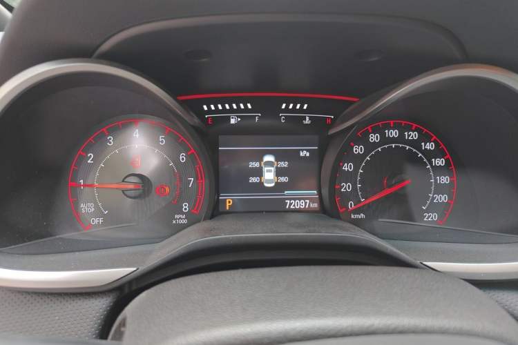 Used Chevrolet Monza 2021 320 Automatic Enjoyment Sunroof Edition Odometer Close Up