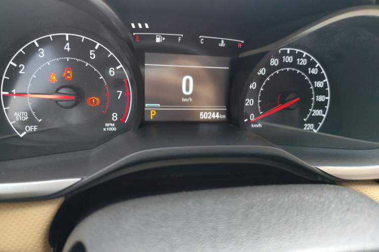 Used Chevrolet Monza 2021 320 Automatic Enjoyment Sunroof Edition Odometer Close Up