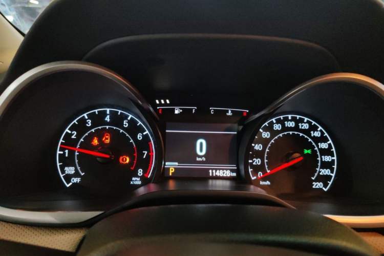 Used Chevrolet Monza 2021 320 Automatic Enjoyment Sunroof Edition Odometer Close Up