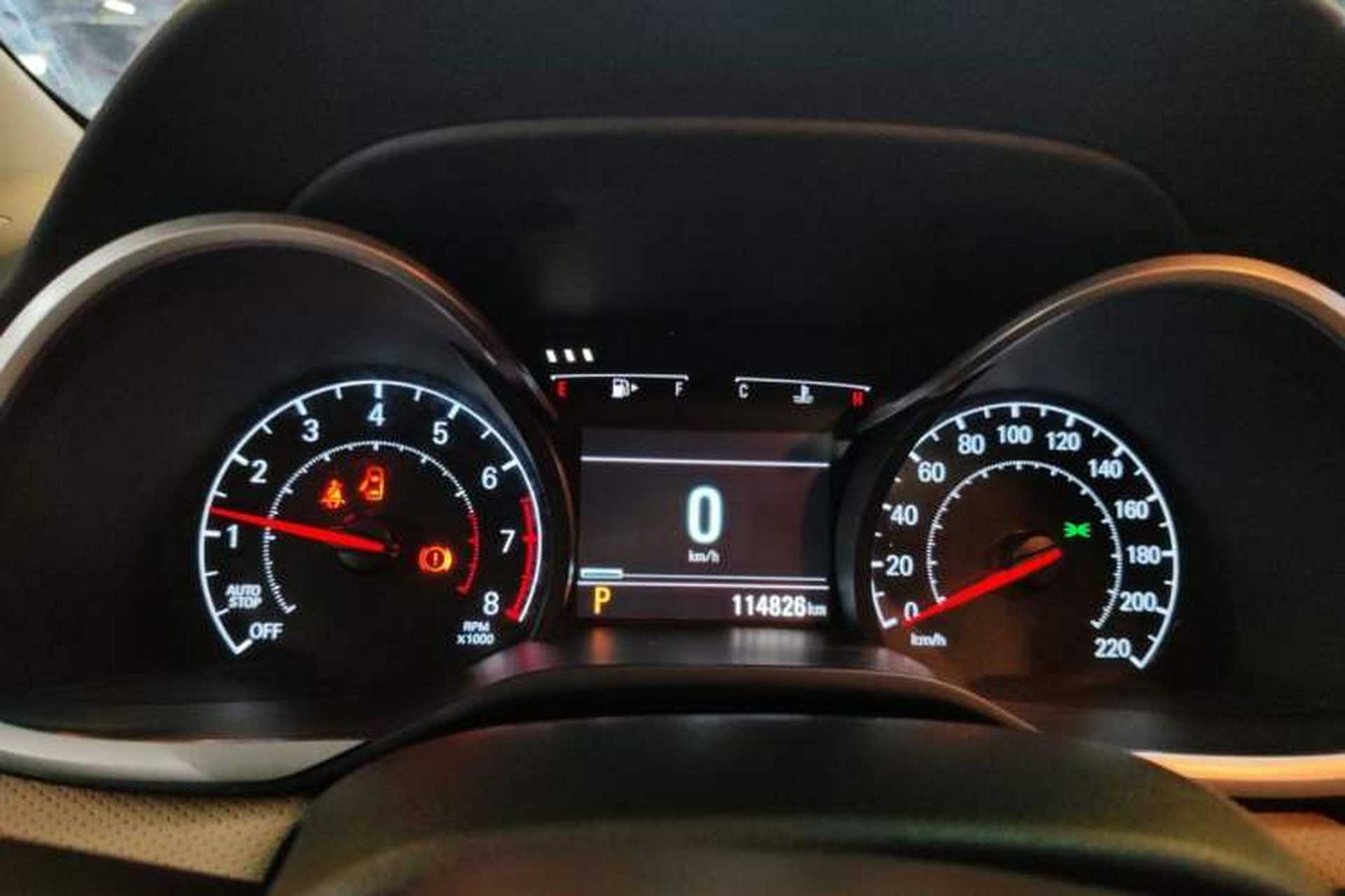 Used Chevrolet Monza 2021 320 Automatic Enjoyment Sunroof Edition Odometer Close Up