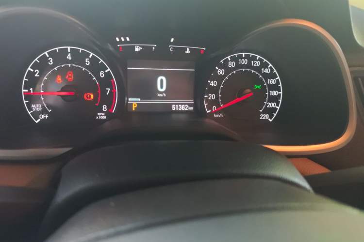 Used Chevrolet Monza 2021 320 Automatic Enjoyment Sunroof Edition Odometer Close Up