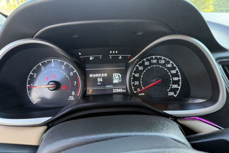 Used Chevrolet Monza 2021 320 Automatic Enjoyment Sunroof Edition Odometer Close Up