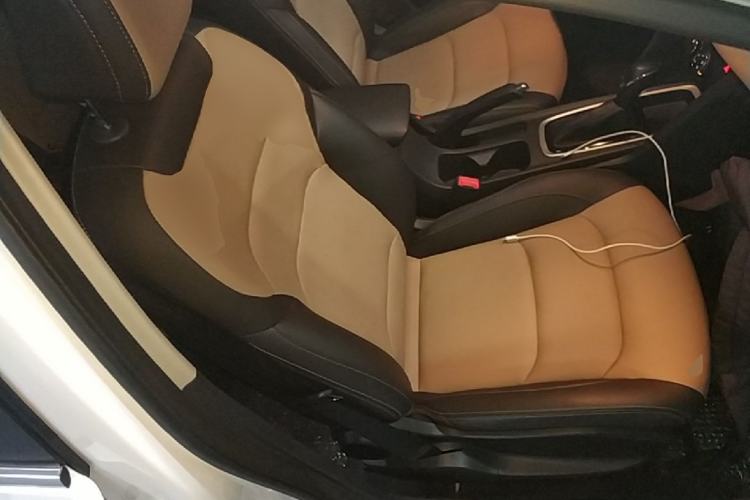Used Chevrolet Monza 2021 320 Automatic Enjoyment Sunroof Edition Right Front Seat