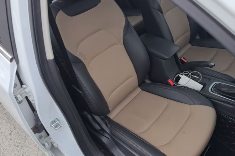 Used Chevrolet Monza 2021 320 Automatic Enjoyment Sunroof Edition Right Front Seat