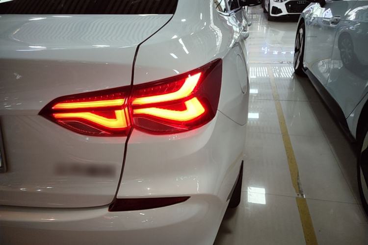 Used Chevrolet Monza 2021 320 Automatic Enjoyment Sunroof Edition Right Rear Taillight