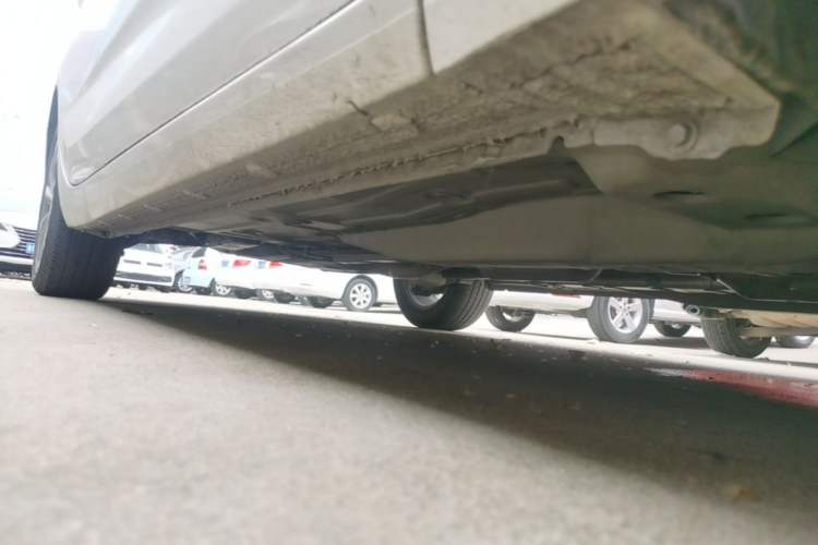 Used Chevrolet Monza 2021 320 Automatic Enjoyment Sunroof Edition Right Side Sill