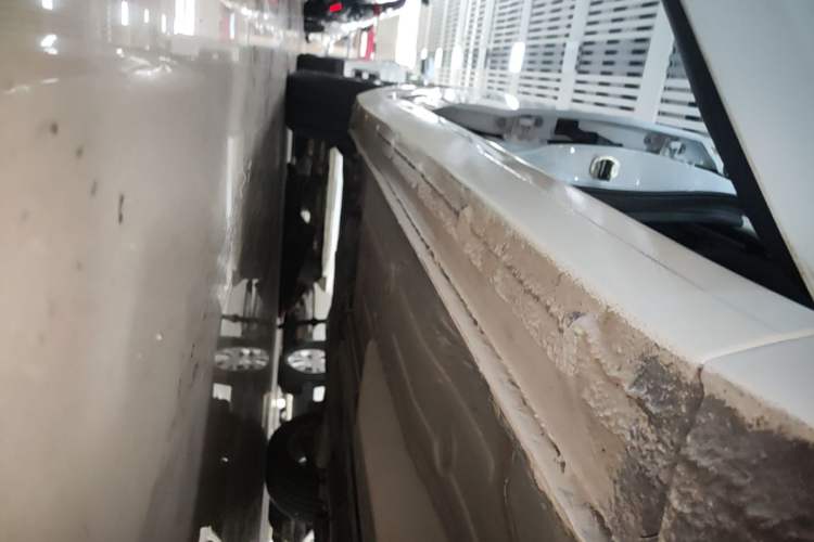 Used Chevrolet Monza 2021 320 Automatic Enjoyment Sunroof Edition Right Side Sill