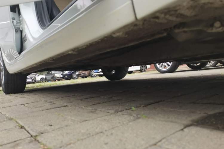 Used Chevrolet Monza 2021 320 Automatic Enjoyment Sunroof Edition Right Side Sill