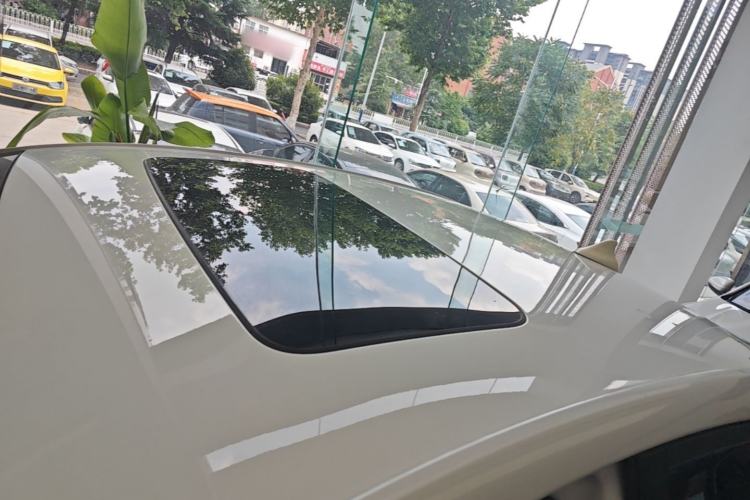 Used Chevrolet Monza 2021 320 Automatic Enjoyment Sunroof Edition Roof