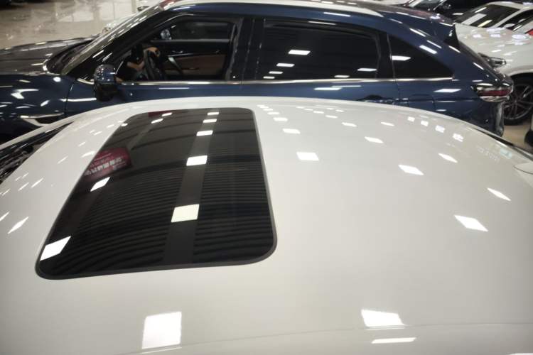 Used Chevrolet Monza 2021 320 Automatic Enjoyment Sunroof Edition Roof