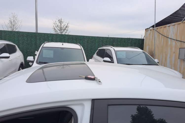Used Chevrolet Monza 2021 320 Automatic Enjoyment Sunroof Edition Roof