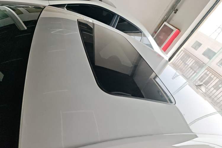 Used Chevrolet Monza 2021 320 Automatic Enjoyment Sunroof Edition Roof