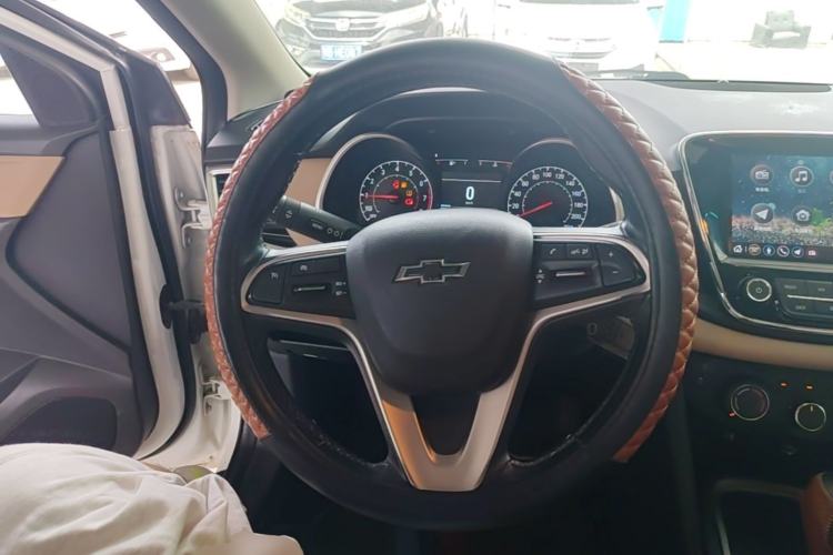 Used Chevrolet Monza 2021 320 Automatic Enjoyment Sunroof Edition Steering Wheel