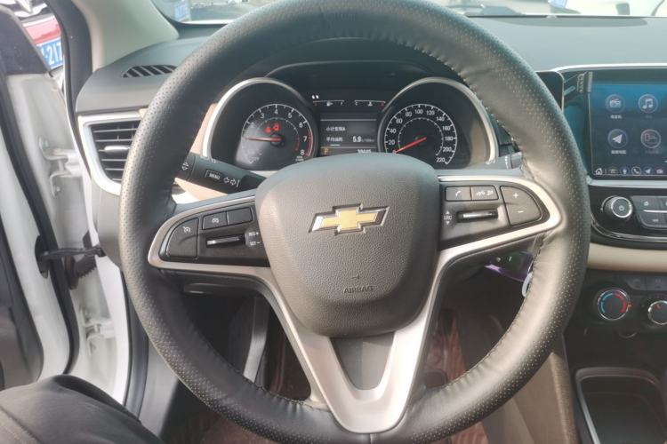 Used Chevrolet Monza 2021 320 Automatic Enjoyment Sunroof Edition Steering Wheel