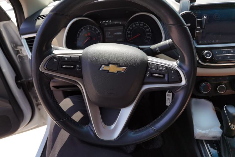 Used Chevrolet Monza 2021 320 Automatic Enjoyment Sunroof Edition Steering Wheel