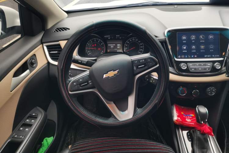 Used Chevrolet Monza 2021 320 Automatic Enjoyment Sunroof Edition Steering Wheel