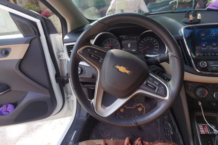 Used Chevrolet Monza 2021 320 Automatic Enjoyment Sunroof Edition Steering Wheel