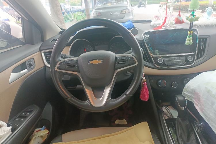 Used Chevrolet Monza 2021 320 Automatic Enjoyment Sunroof Edition Steering Wheel