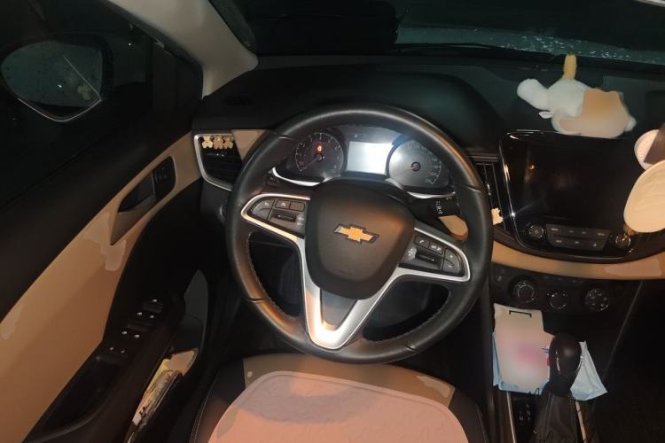Used Chevrolet Monza 2021 320 Automatic Enjoyment Sunroof Edition Steering Wheel