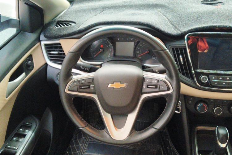 Used Chevrolet Monza 2021 320 Automatic Enjoyment Sunroof Edition Steering Wheel