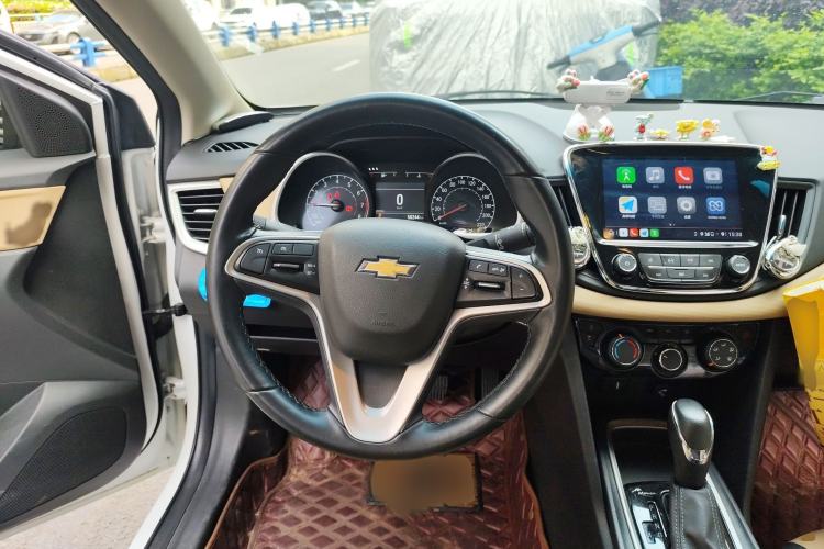 Used Chevrolet Monza 2021 320 Automatic Enjoyment Sunroof Edition Steering Wheel