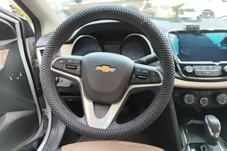 Used Chevrolet Monza 2021 320 Automatic Enjoyment Sunroof Edition Steering Wheel