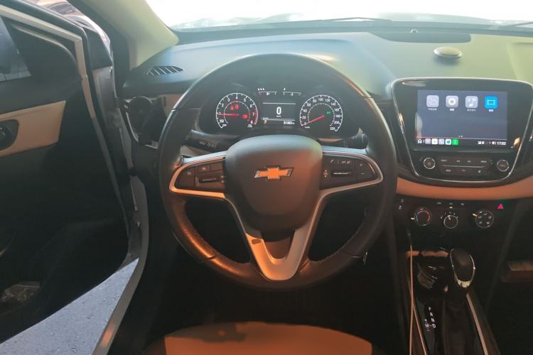 Used Chevrolet Monza 2021 320 Automatic Enjoyment Sunroof Edition Steering Wheel