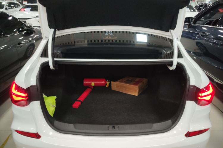 Used Chevrolet Monza 2021 320 Automatic Enjoyment Sunroof Edition Trunk