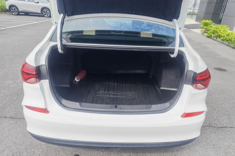 Used Chevrolet Monza 2021 320 Automatic Enjoyment Sunroof Edition Trunk
