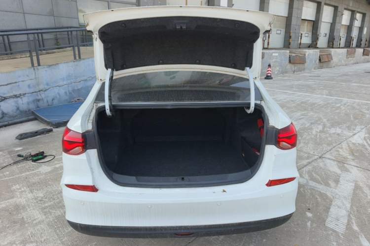 Used Chevrolet Monza 2021 320 Automatic Enjoyment Sunroof Edition Trunk