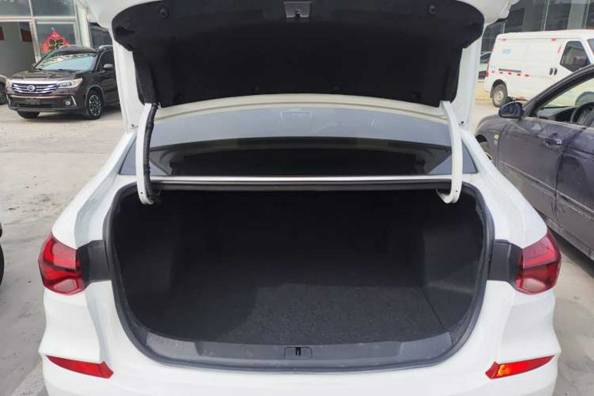 Used Chevrolet Monza 2021 320 Automatic Enjoyment Sunroof Edition Trunk