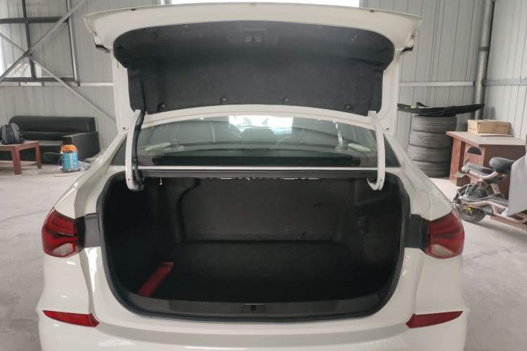 Used Chevrolet Monza 2021 320 Automatic Enjoyment Sunroof Edition Trunk