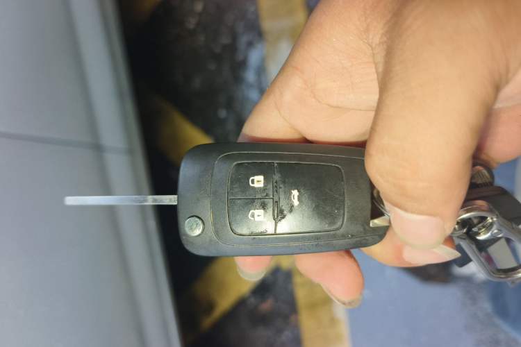 Used Chevrolet Monza 2021 320 Automatic Enjoyment Sunroof Edition Vehicle Key