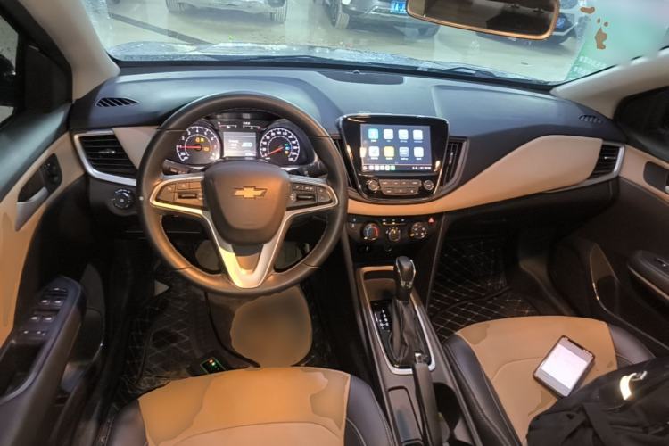 Used Chevrolet Monza 2022 320 Automatic Enjoyment Edition Center Console