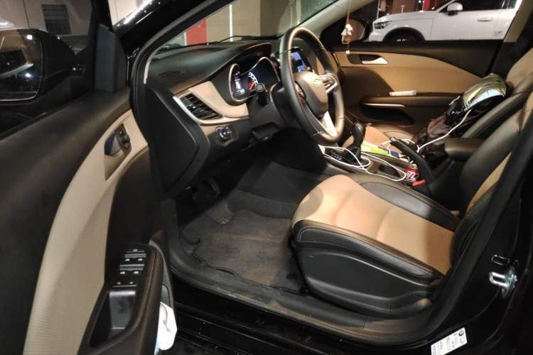 Used Chevrolet Monza 2022 320 Automatic Enjoyment Edition Driver Seat