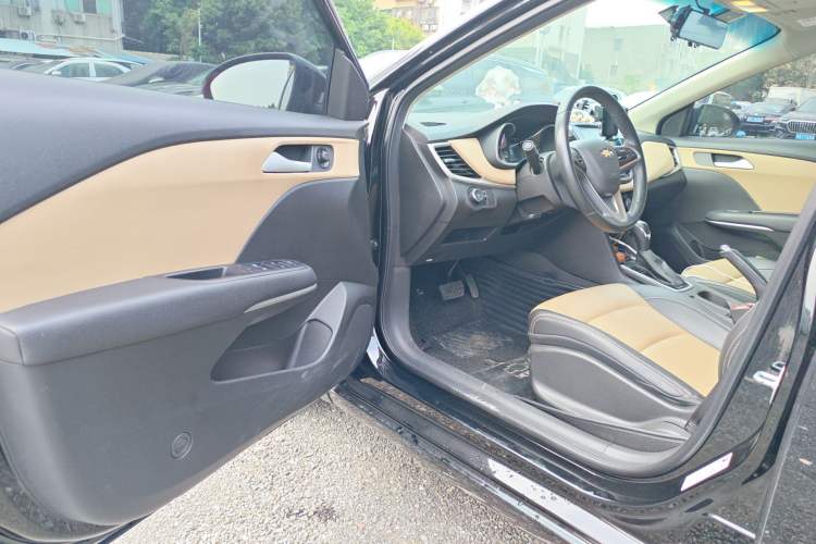 Used Chevrolet Monza 2022 320 Automatic Enjoyment Sunroof Version Driver Seat