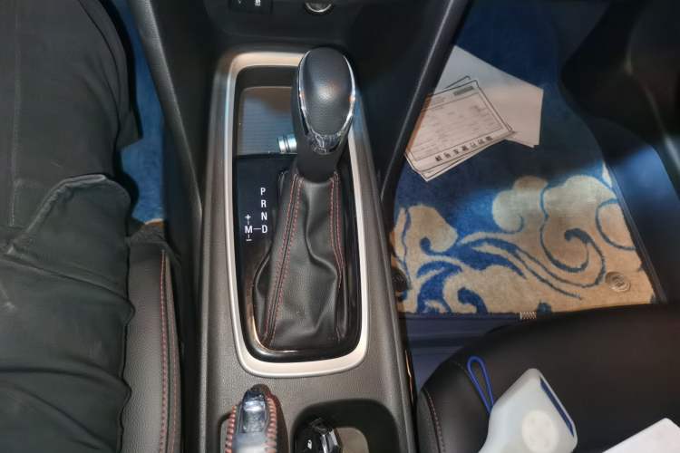 Used Chevrolet Monza 2022 Light Hybrid RS 330T Automatic Comfort Edition Gear Lever