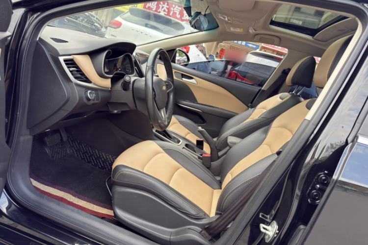 Used Chevrolet Monza 2022 320 Automatic Enjoyment Sunroof Version Interior 1