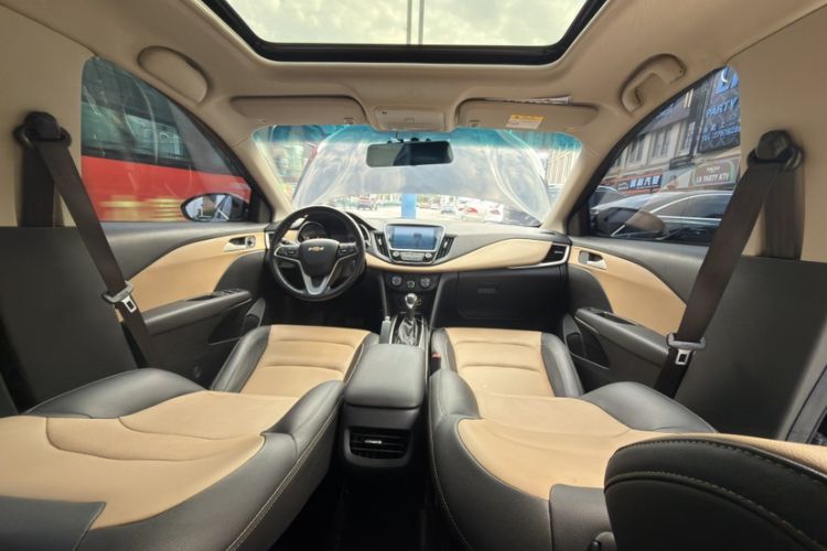Used Chevrolet Monza 2022 320 Automatic Enjoyment Sunroof Version Interior 7
