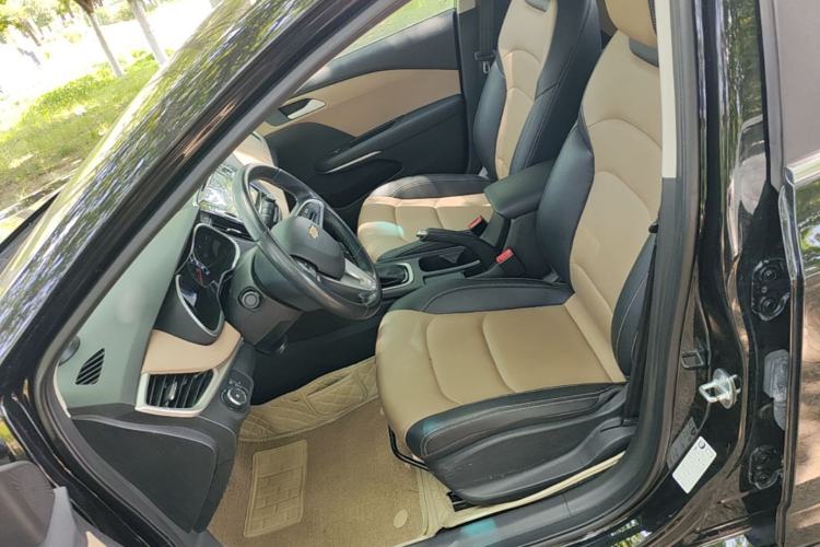 Used Chevrolet Monza 2022 320 Automatic Enjoyment Sunroof Version Left Front Seat