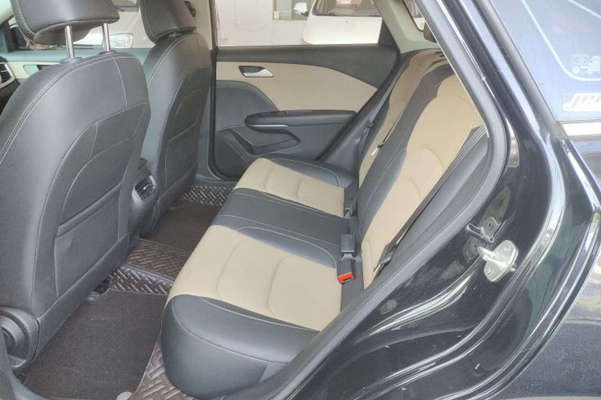 Used Chevrolet Monza 2022 320 Automatic Enjoyment Sunroof Version Left Rear Seat