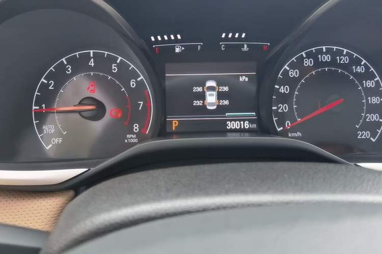 Used Chevrolet Monza 2022 320 Automatic Enjoyment Sunroof Version Odometer Close Up