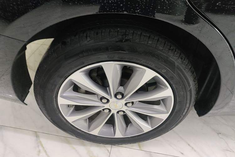 Used Chevrolet Monza 2022 320 Automatic Enjoyment Sunroof Version Right Rear Wheel Hub