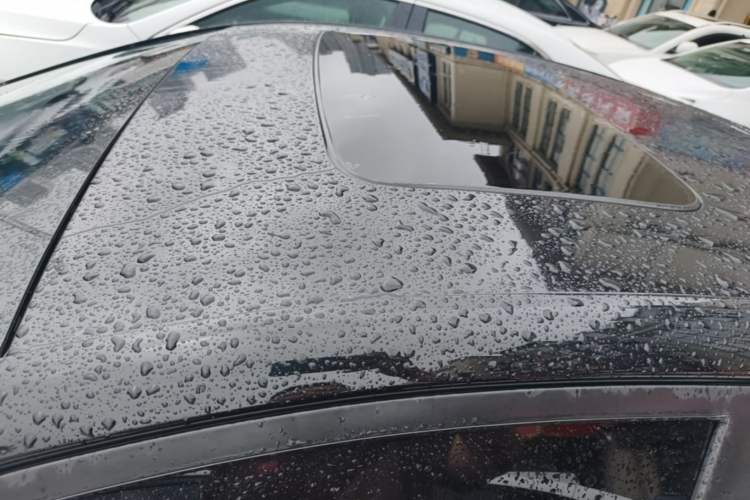Used Chevrolet Monza 2022 320 Automatic Enjoyment Sunroof Version Roof